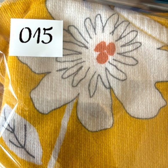 CARTER’S Yellow Floral Cardigan - Picture 4 of 4